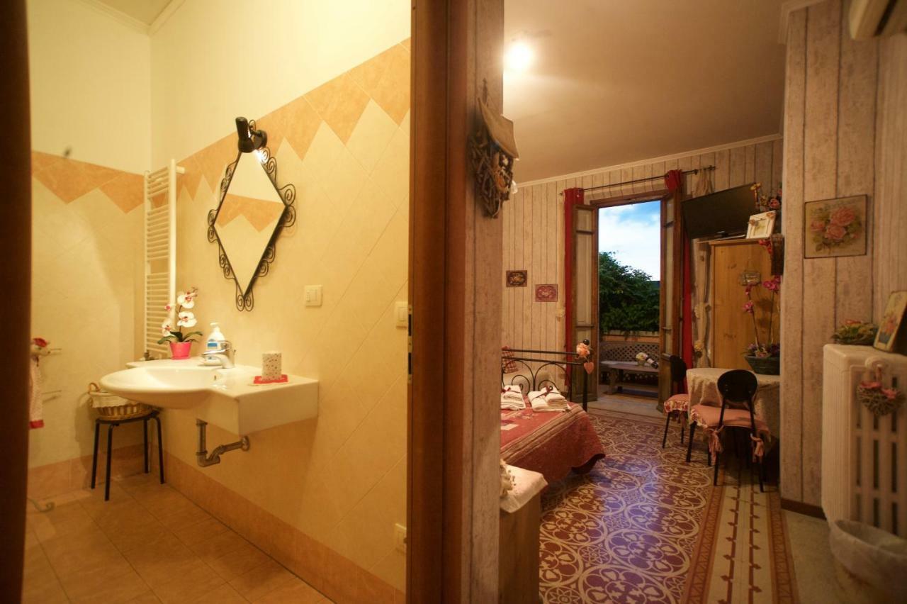 Il Giglio D'Oro Hotel Florence Exterior photo